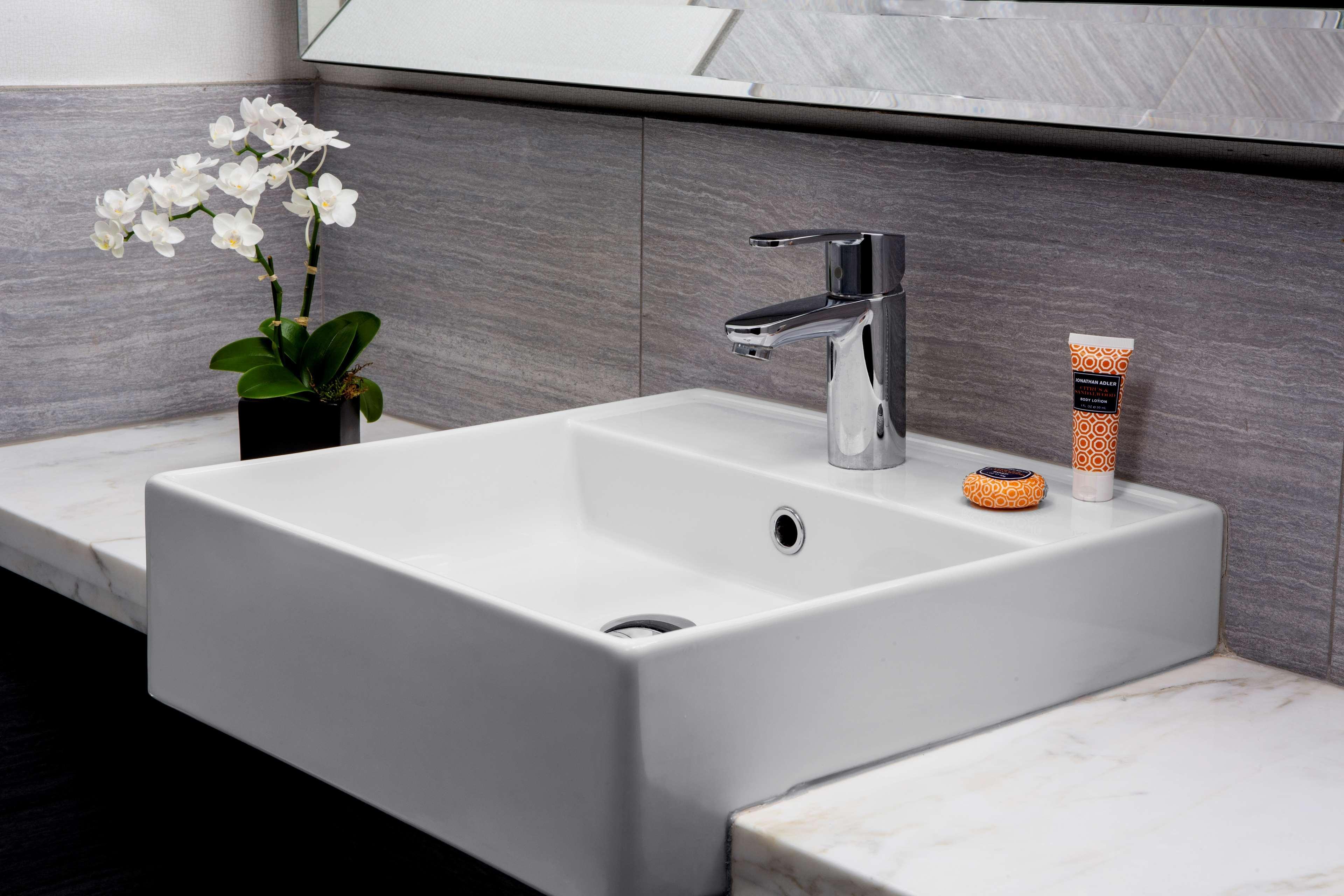 Park South, A Joie De Vivre 4*