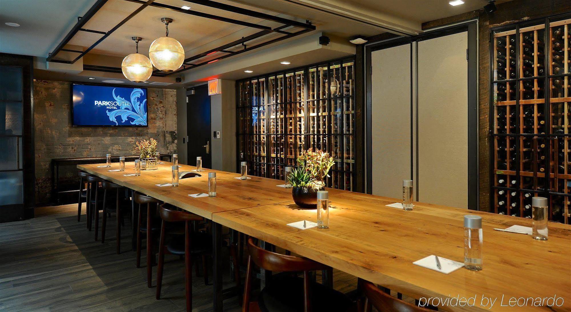 Park South, A Joie De Vivre